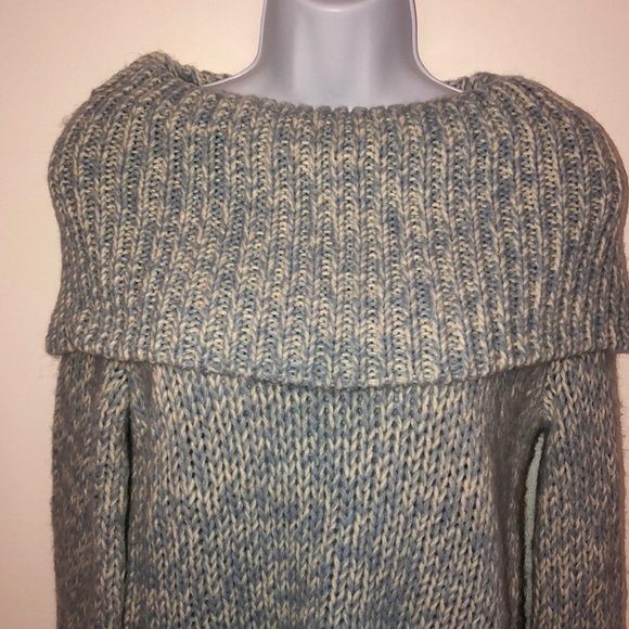 Michael Kors Women’s Sweater - Picture 5 of 8